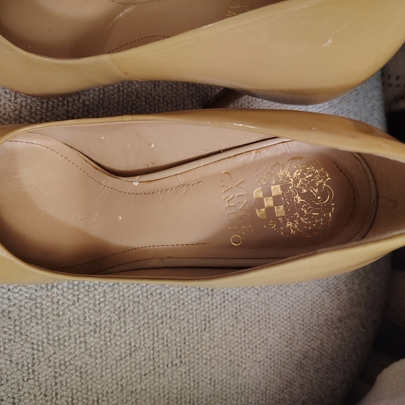Vince Camuto pump, heels, tan, executive, professional, out on the town, stylish - Picture 11 of 13